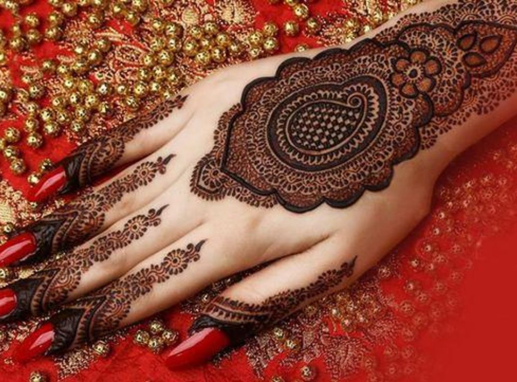 Mehndi Design With Rajasthani Motifs