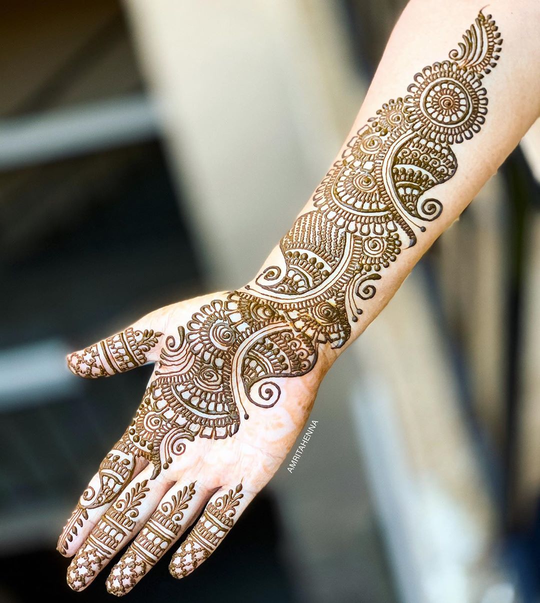 Navardev Mehndi Design Simple And Beautiful