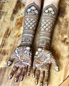 Pakistani Mehndi Design For Front Hand